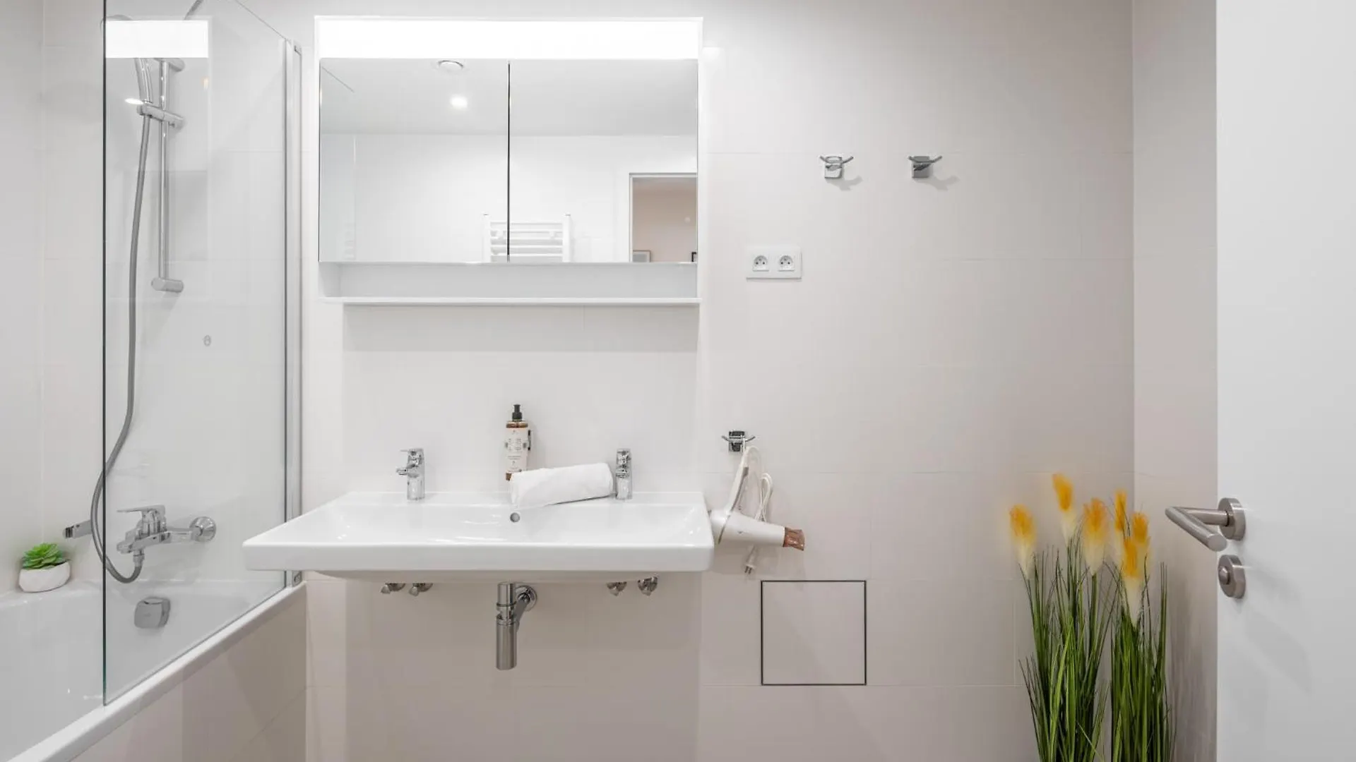 Stylish Flat By The Metro Apartment Prague Czech Republic