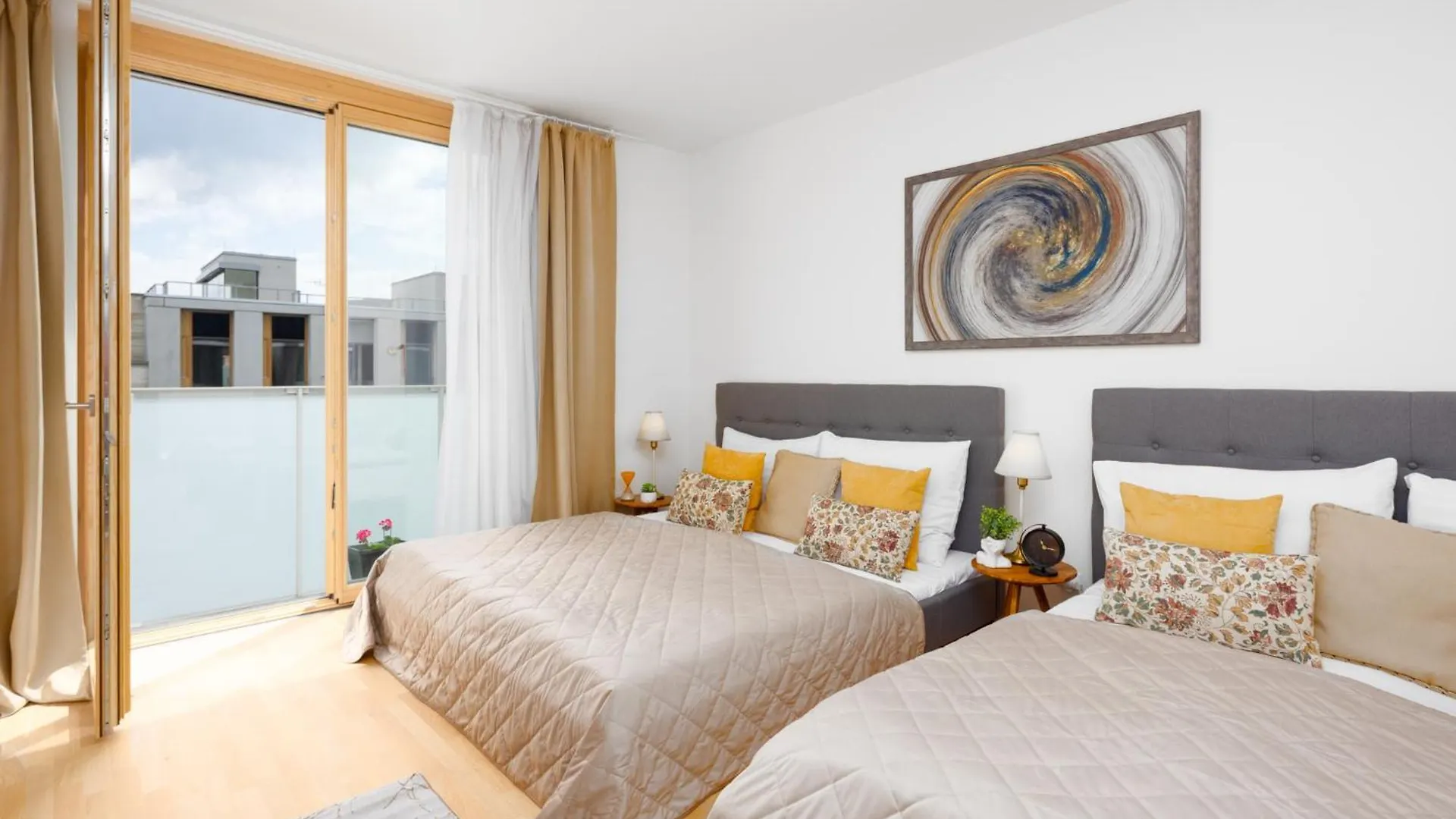 Stylish Flat By The Metro Lägenhet Prag Tjeckien